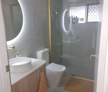 Wellington Point - Photo 4