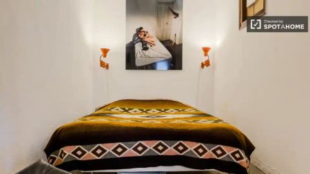 Piso de alquiler en El Raval - Photo 2