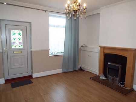 High Street, Mansfield Woodhouse, NG19 - Photo 3