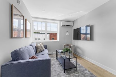 658 Somerset Street West, Centretown, Ottawa, ON - Photo 2