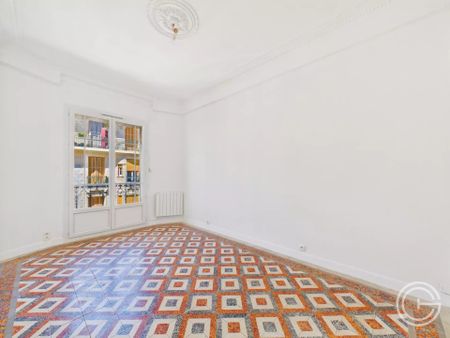 Location Appartement 4 pièces 84m² NICE 06300 - Photo 3