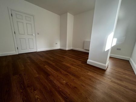 London Road North, Lowestoft - Photo 4