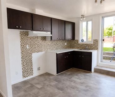 Beau 5½ rénové, lumineux et disponible dès maintenant - 1 mois gratuit - Photo 1