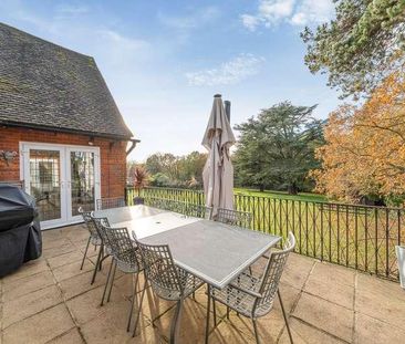 Framewood Manor, Framewood Road, Stoke Poges, SL2 - Photo 4