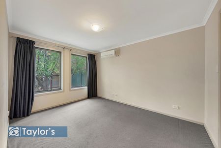 LOVELY 3 BEDROOM VILLA - Photo 5