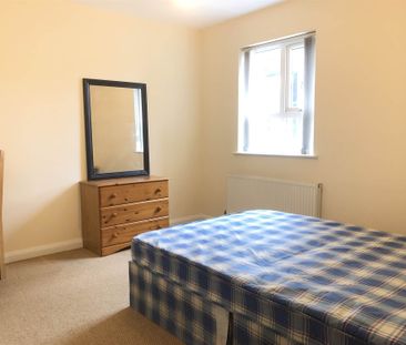 1 Maldon Court, BELFAST, BT12 6GY - Photo 4