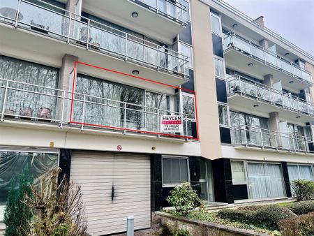 Appartement met twee slaapkamers, terras en autostaanplaats aan de vesten in Lier - Foto 3