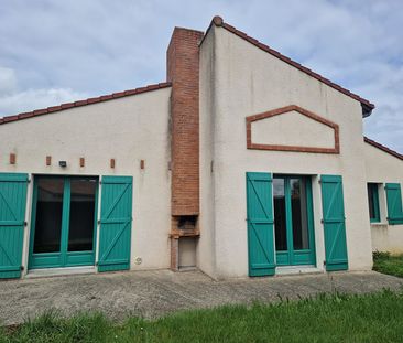 Location maison 4 pièces, 110.00m², Lys-Haut-Layon - Photo 4