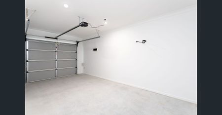 Brand New Townhouse - Photo 3