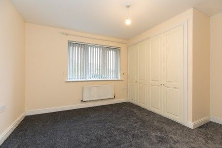 Knowles Wood Drive, Chorley, PR7 2FE - Photo 2