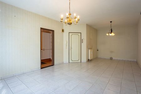 Verzorgd appartement op de gelijkvloerse verdieping met garagebox! - Photo 2