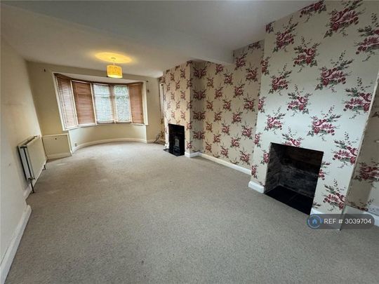 3 bedroom end of terrace house to rent - Photo 1