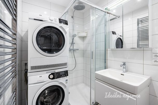 Pronájem bytu 2+1 39 m² - Photo 1