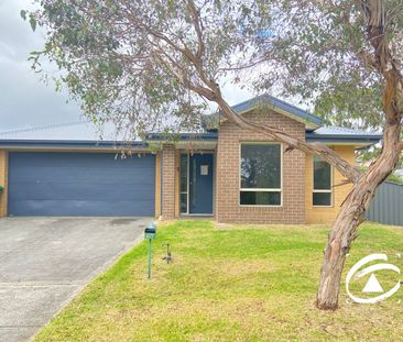 16 Chestnut Chase, 3810, Pakenham Vic - Photo 2