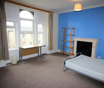 6 bedroom private hall to rent - Photo 2