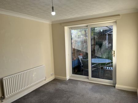 4 bedroom detached house to rent - Photo 5