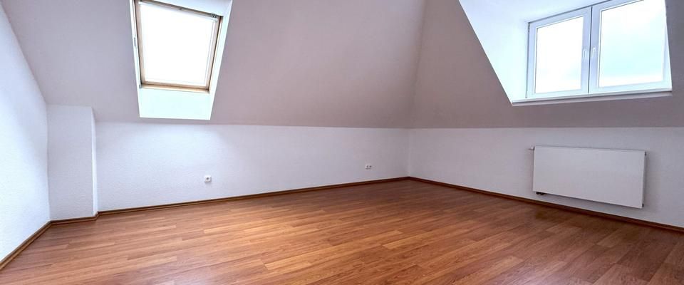 *1 Monat Kaltmietfrei* Charmante 2-Raum-Dachgeschosswohnung in Leipzig Eutrizsch - Foto 1