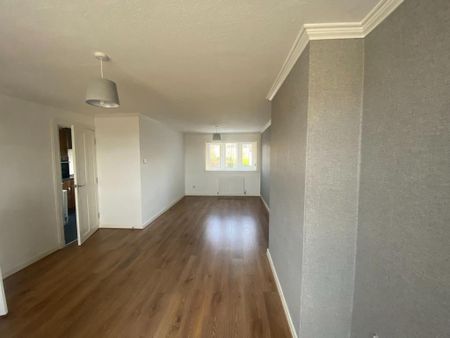 3 bedroom maisonette to rent - Photo 5