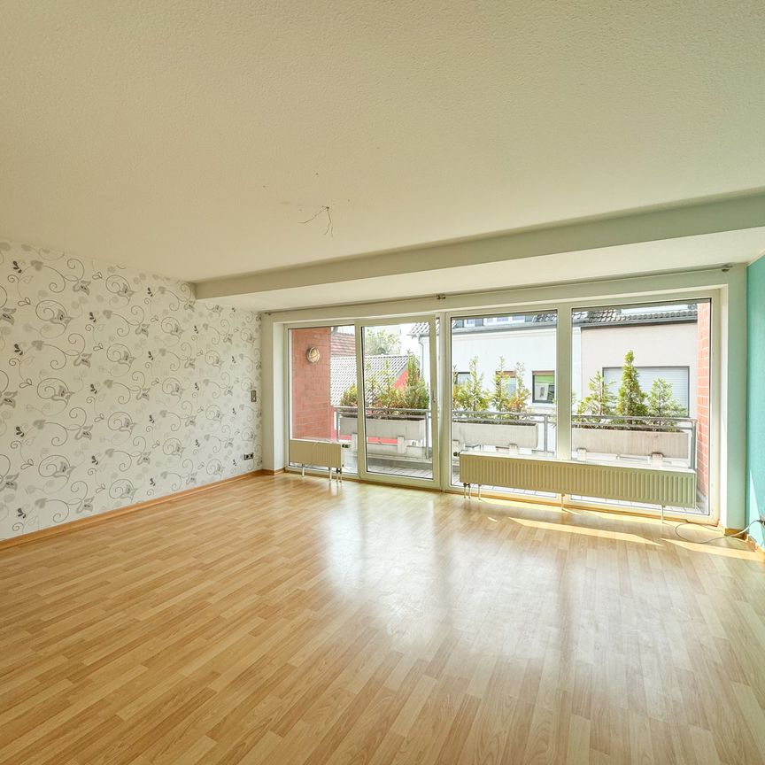 Siegburg-Zange: Schöne 2-Zimmer-Wohnung mit großem Balkon, Garage - Photo 1