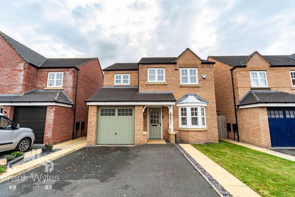 Faulkner Crescent, Lytham St. Annes, Lancashire, FY8 - Photo 1