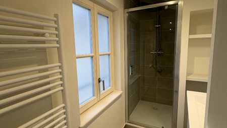 Beau F2 neuf - parking - Photo 2