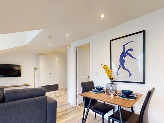 Studio to rent - Photo 1