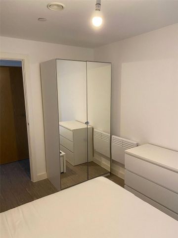 2 bedroom flat to rent - Photo 5