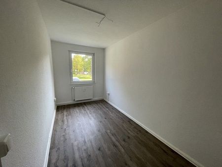 Sie haben Ihre Möbel, wir Ihre Wohnung - Foto 5