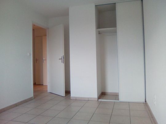 location Appartement T4 DE 87.34m² À ST ESTEVE - Photo 1