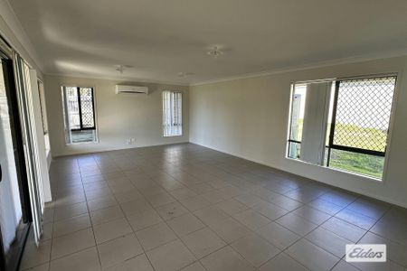 6 bedroom Large Family Home In Gatton - Photo 3