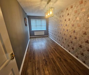 3 bedroom detached house to rent - Photo 3