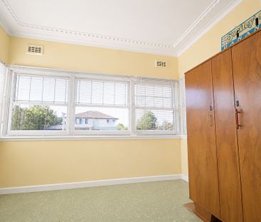 Family Home!! - Photo 2