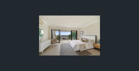 Family Home with Breathtaking Harbour Views - Photo 5