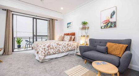 Ideal Inner City Pad - Photo 3