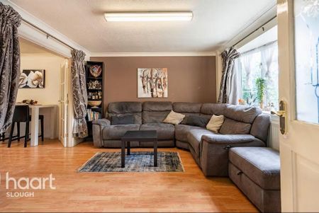 3 bedroom semi-detached house to rent - Photo 4