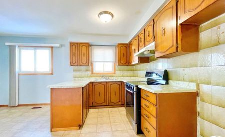 For Lease - 3 Prairie Dunes Place, Vaughan, Ontario - Photo 3