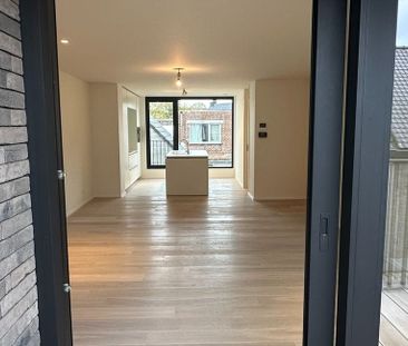 Appartement te huur in Sint-Denijs-Westrem voor € 1.300 met 2 slaap... - Photo 3