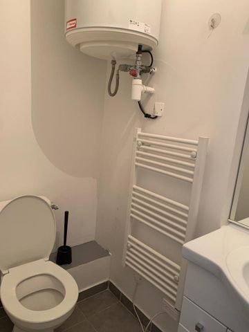 Location Appartement 1 pièce 20m² CLERMONT FERRAND 63000 - Photo 2