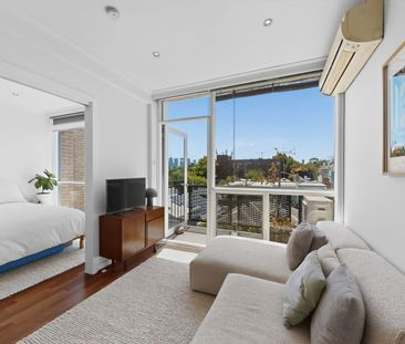 PERFECTLY POSITIONED NEXT TO BOTANIC GARDENS - Photo 5