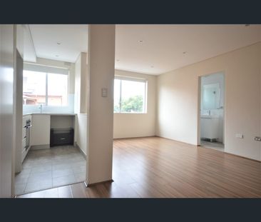 1/3A Carrington Street, Lewisham, NSW 2049 - Photo 2