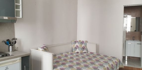 NIMES ECUSSON - IDEAL ÉTUDIANT MEUBLÉ 20 .48M² M2 PROCHE ESPLANADE TOUT COMPRIS, - Photo 2