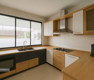 Serangoon Garden Estate (D19), Semi-Detached - For Rent - Photo 2