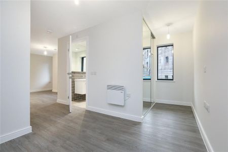 Studio to rent - Photo 5