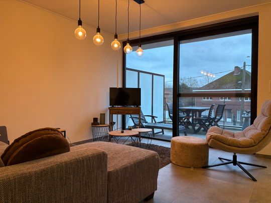 Appartement te huur - Photo 1