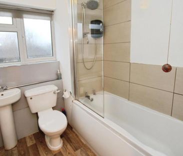 If you are looking for a two bedroom garden flat to rent in the Dow... - Photo 4