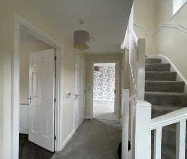 3 bedroom semi-detached house to rent - Photo 4