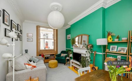 1 bedroom flat to rent - Photo 2