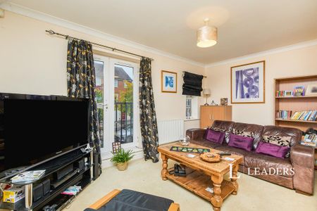 3 bedroom townhouse to rent - Photo 3