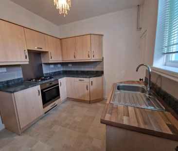 2 bedroom terraced house to rent - Photo 3