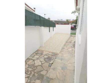 Rua Dona Maria Ana de Áustria, Lisbon, Lisbon 1070-088 - Photo 2